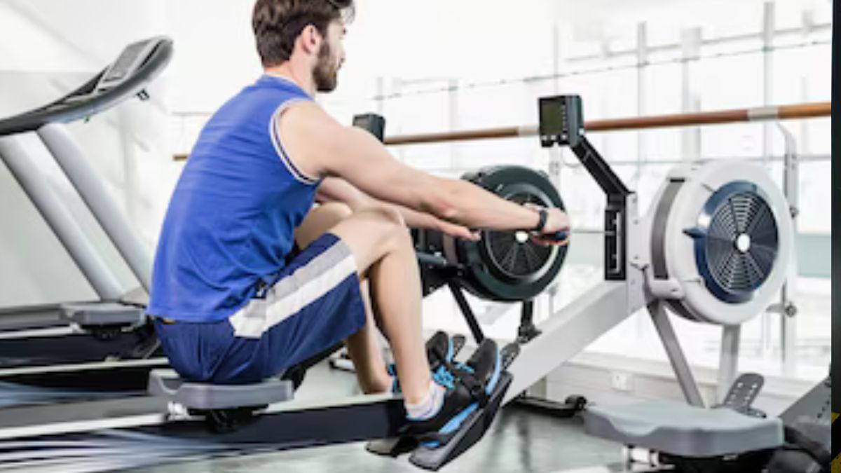 GYM Machine For Rowing Exercises Informally